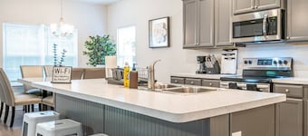 176 Tybee Dr · 10 Min from Airport - Newly Built 4 Bedroom Home!