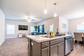 Interior - 176 Tybee Dr · 10 Min from Airport - Newly Built 4 Bedroom Home! (Madison)