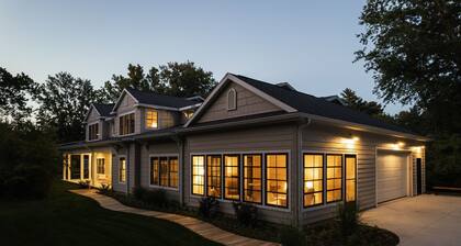 2026 Open Stunning home w/Private Association Beach 2 Screened Porches