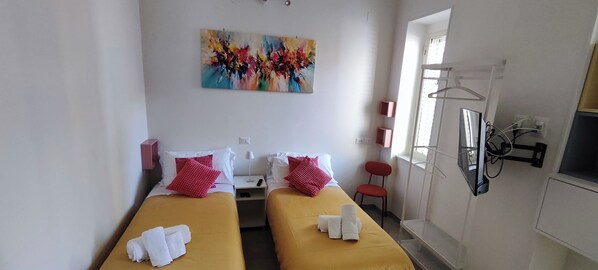 3 soveværelser, skrivebord, strygejern/strygebræt, weekendseng