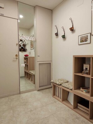 Interior - IANOS Apartment Naples (Napoli)