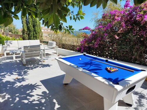 Modern luxury new build villa paradise, sea view, aircon, pool