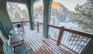 シグネチャー タウンホーム 3 ベッドルーム バルコニー コートヤードビュー (Soda Spring 1910) | 外観