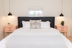 Room 7: Cheery Standard King | 2 bedrooms, premium bedding, pillowtop beds, individually decorated