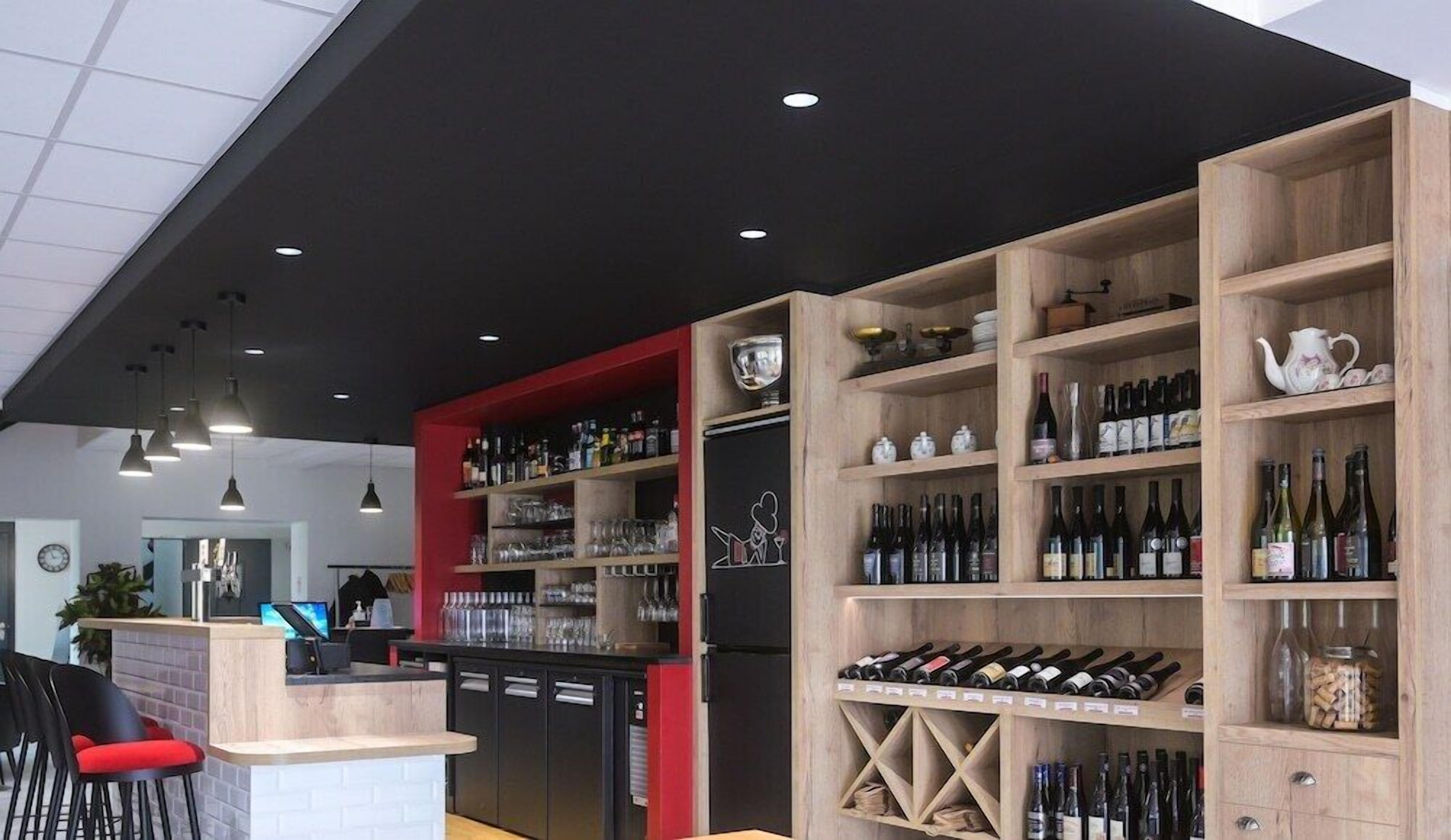 Bar (in der Unterkunft)