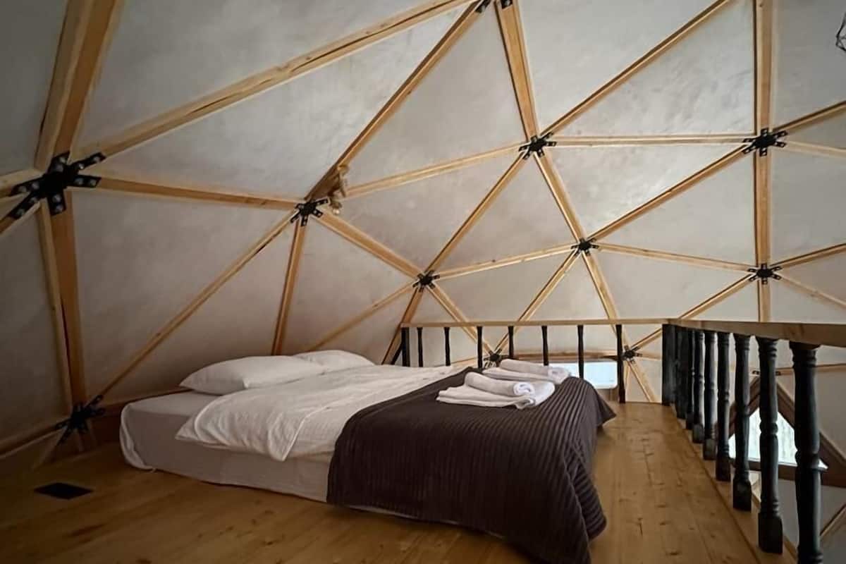 Habitación triple exclusiva, vistas al valle | Sábanas de algodón egipcio y ropa de cama de alta calidad