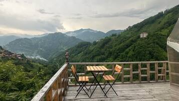 Exclusive-Dreibettzimmer | Terrasse/Patio