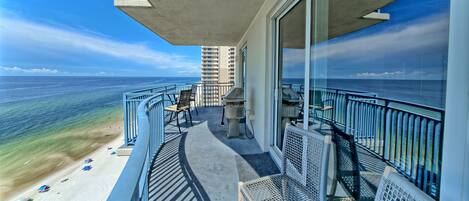 Luxury Beach Front | Balkon