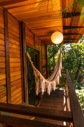 Superior Room | Living area | Flat-screen TV - Bossa Beach House (Paranaguá)