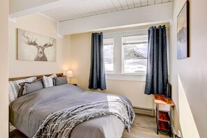 2 chambres, fer et planche à repasser, lit parapluie, Internet gratuit