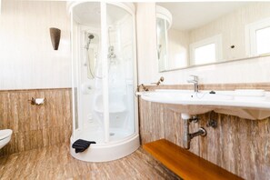 Bathroom - Villa Sol y Mar (Marbella)