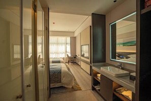 Room - Cotton Rose Hotel (Cili)