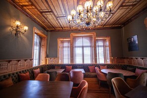 Daily full breakfast for a fee - Storytellers Palace (Alcobaça)