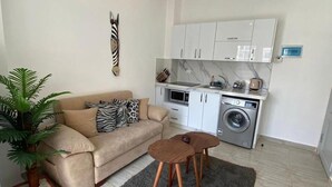 Unclassified image, 3 of 10, button - 1 Bed Apartment - Balcony, Pool, Parking (El Gouna)