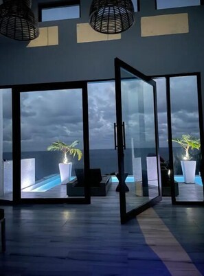 Pool - Oceanview Luxe Penthouse Suite + Pool & Butler (Hopewell)