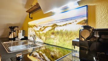 Mikrowelle, Ofen, Herdplatte, Geschirrspüler