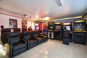 Spielezimmer