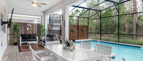 Outdoor pool, a heated pool