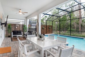 Piscine extérieure, piscine chauffée