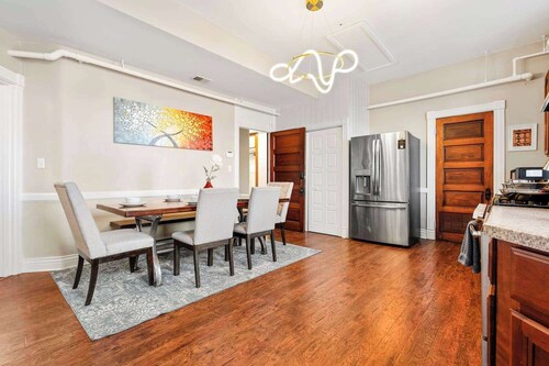 KING Sleep8 4Bed 3BR 2BA Swepson Domestique 201
