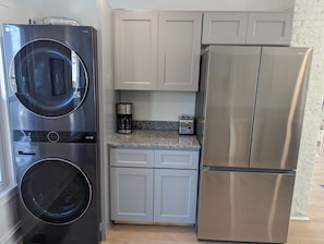 Kitchen & Laundry