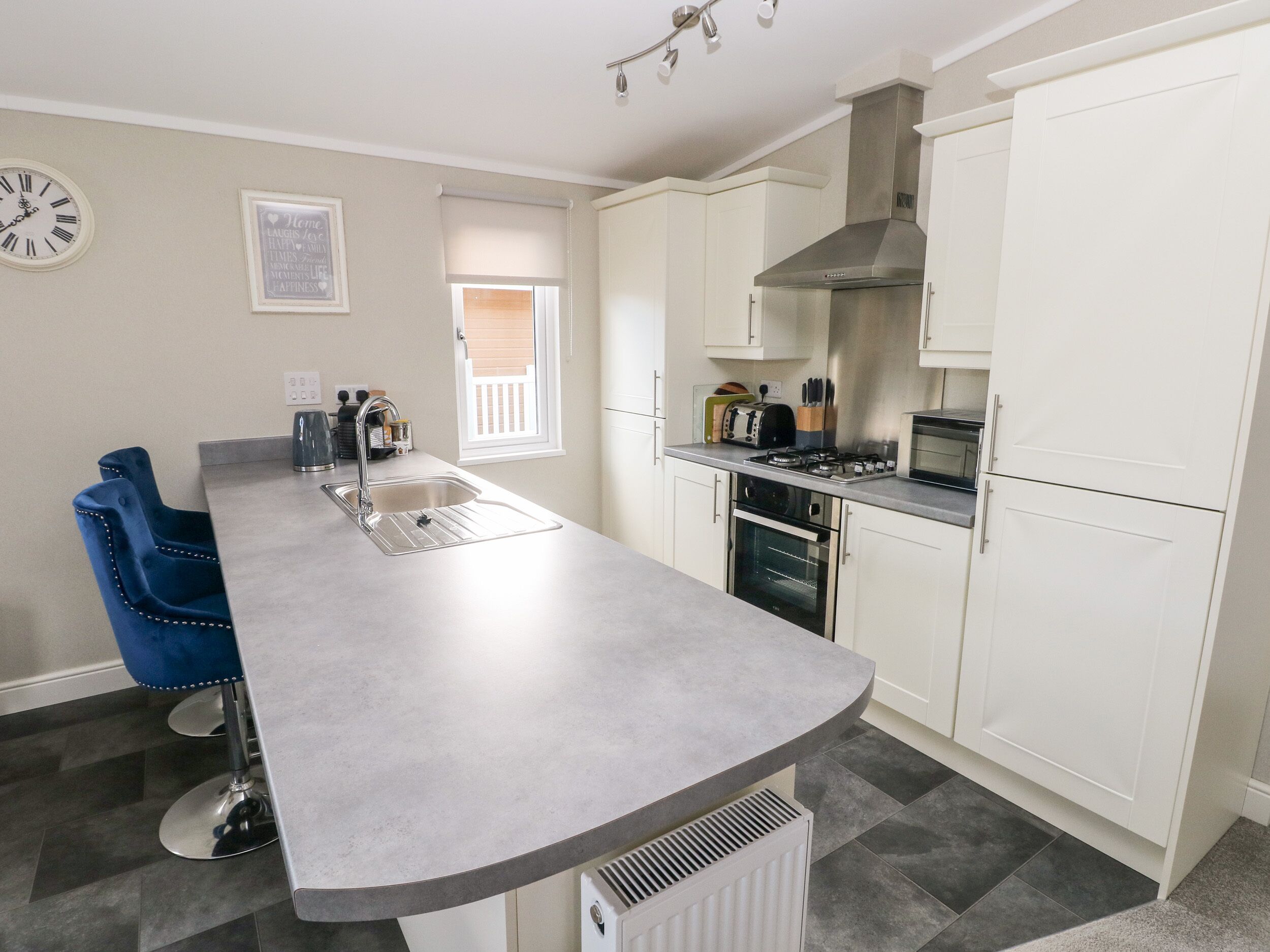 Fridge, dishwasher, electric kettle, toaster