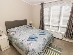 2 bedrooms, individually decorated, individually furnished, free WiFi - Lodge 53 (Narberth)