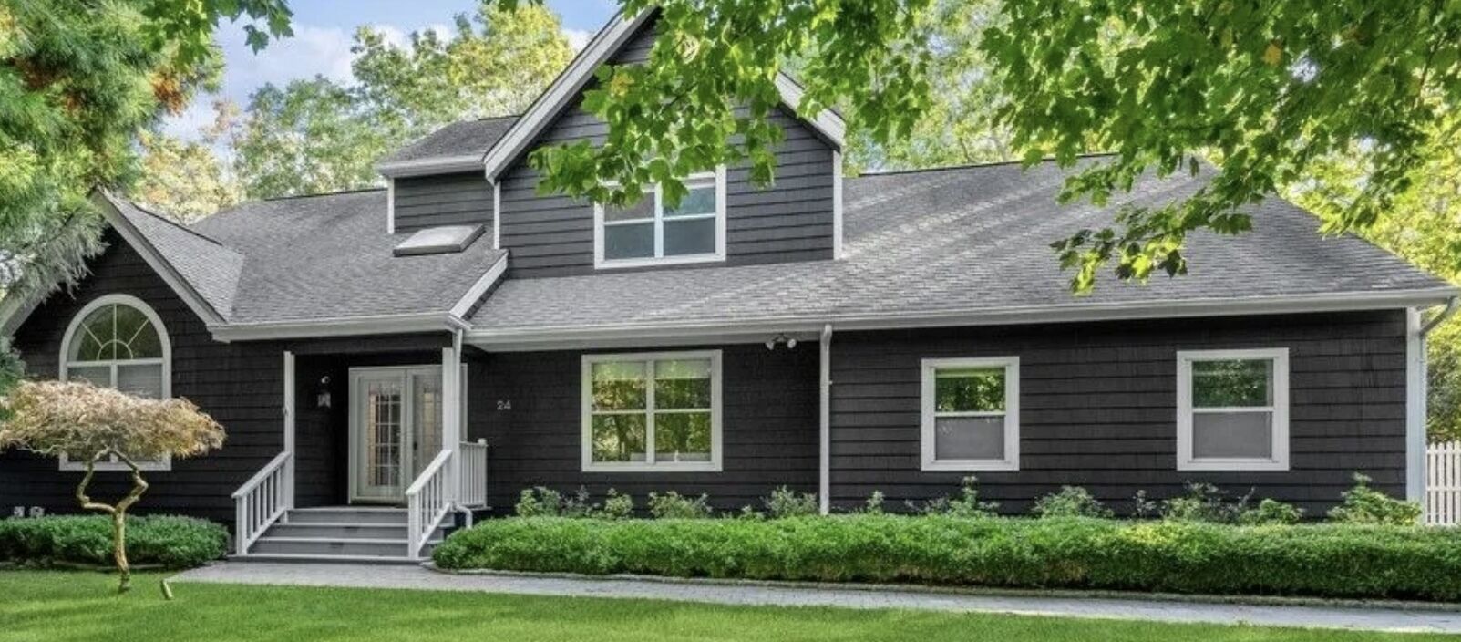 Recently remodeled piece of heaven - close to the Village and Beaches