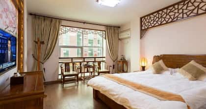 Qingfengge Renwen Hotel Hengdian