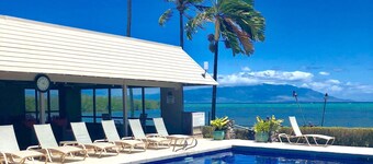 Rainbow Retreat - Ocean Front - Molokai - Peaceful