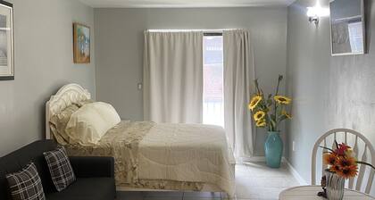 Cozy Paradise at Seaview Condos