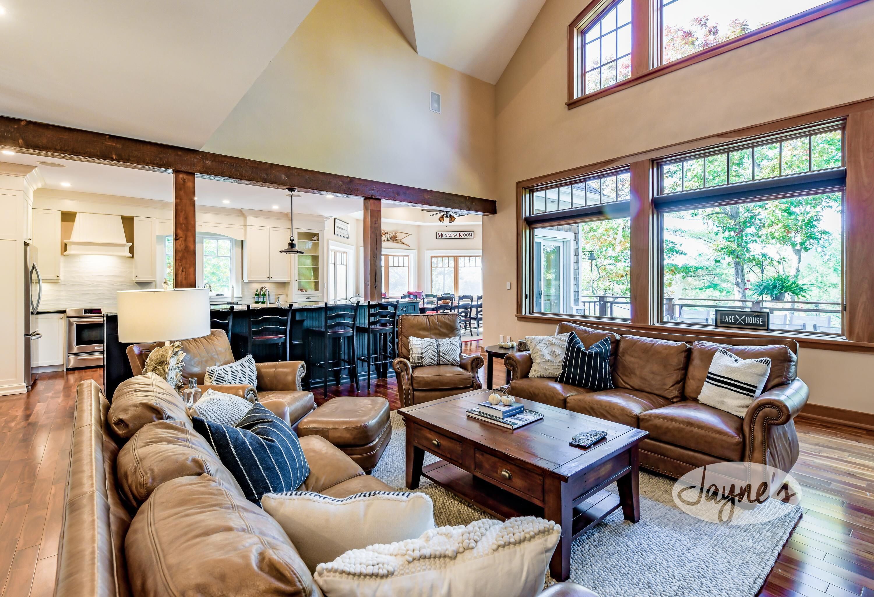 6 Bed 4 Bath Cottage On Lake Muskoka, Private, Boathouse, Hot Tub! - Gravenhurst