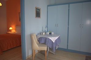 Dining - Roda Pearl Resort (Corfu)
