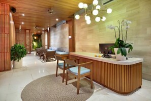 Interior - Suite 1Br With Jacuzzi (Kuta Utara)