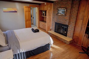 5 bedrooms, free WiFi, bed sheets - Lake Cabin on North Long Lake (Brainerd)