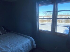 5 bedrooms, WiFi, bed sheets - Areabella’s cabin (Brainerd)