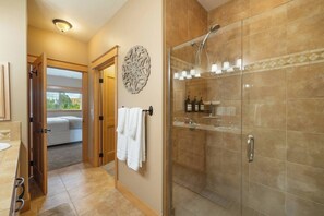 Hair dryer, towels - Riverstone Retreat- Walk, Shop, Eat & Play! (Coeur d'Alene)