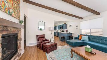 Flat-screen TV, fireplace