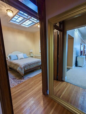 3 Schlafzimmer, Schreibtisch, Bügeleisen/Bügelbrett, kostenloses WLAN