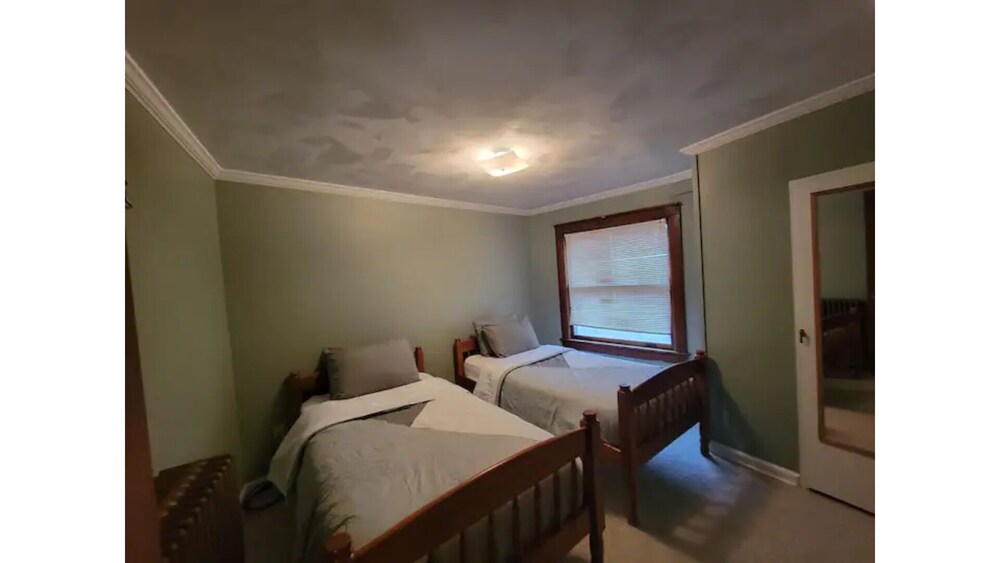 The Garrett House. McCook Vrbo