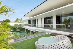 Terrace/patio - Suite 1Br Resort In the hearth Seminyak (Kuta Utara)