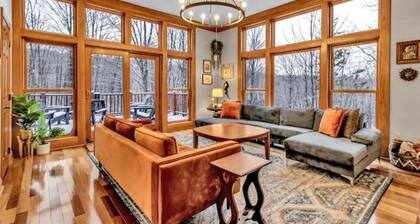 Ellicottville Treetop Retreat: All seasons Ellicottville Chalet