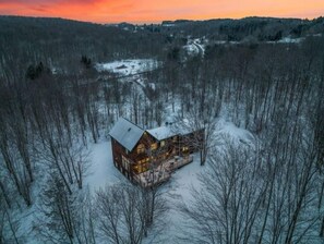 Exterior - Ellicottville Treetop Retreat: All seasons Ellicottville Chalet (Ellicottville)