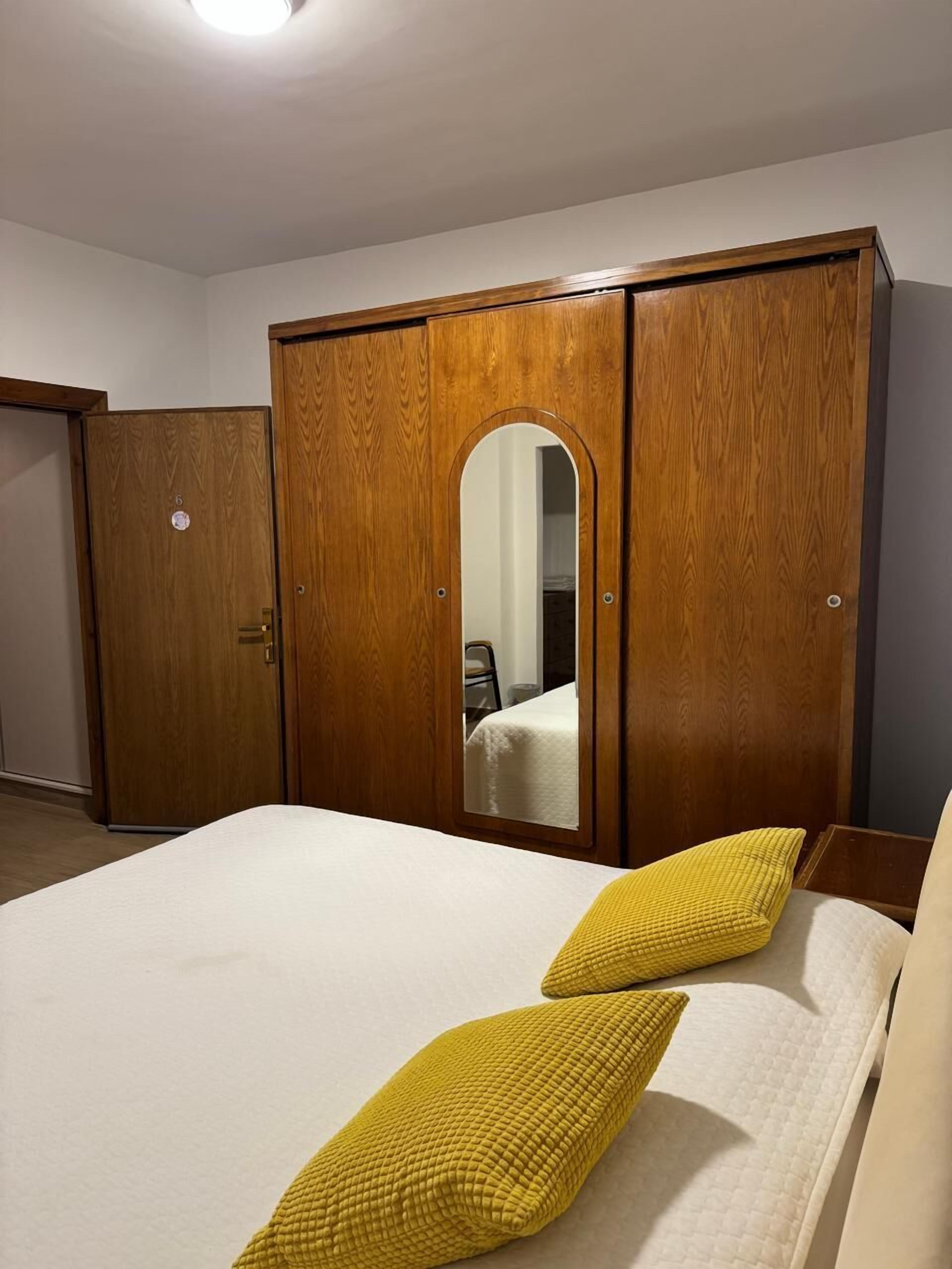 Habitación Deluxe doble | Cortinas opacas y sistema de insonorización