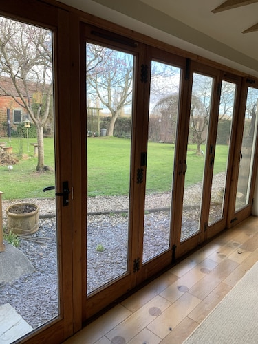 River and country views & woodburner at ‘The Nest’