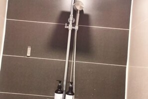 Bathroom - Lan'o Shangpin Hotel Xiangshuihua Never Sleeping City (Xiangshui)