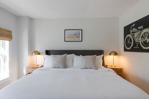 3 slaapkamers, een bureau, een strijkplank/strijkijzer, gratis wifi