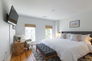 3 slaapkamers, een bureau, een strijkplank/strijkijzer, gratis wifi