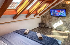 3 عدّة غرف نوم وواي فاي مجانًا وملاءات أسرّة