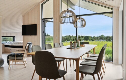 Awesome home in Stege with kitchen